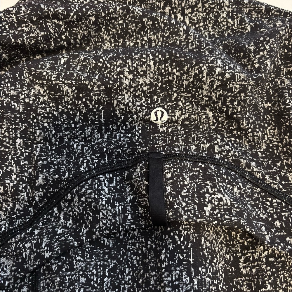 Lululemon Define Jacket - Picture 6 of 7